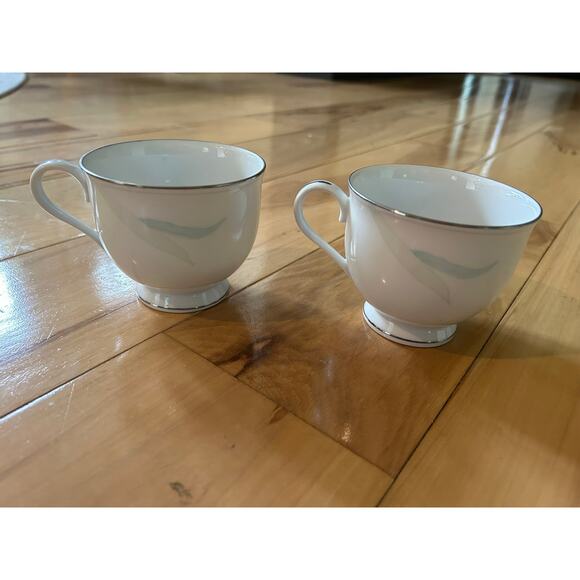 Mikasa Fine China June Garden Place Setting Dinner, Salad Plates & Cups - Picture 4 of 16